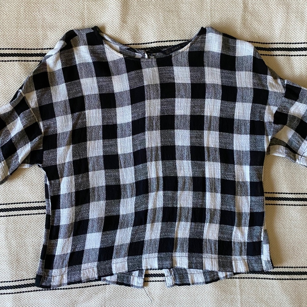 B&W top